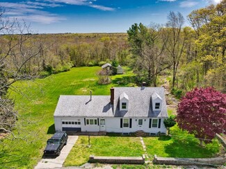 228 Fish Rd, Tiverton, RI 02878
