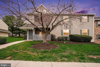 204 Horseshoe Dr, Royersford, PA 19468