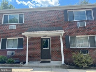 447 Pine St Unit E1, Royersford, PA 19468