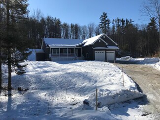 31 Logan's Run, Hollis, ME 04042