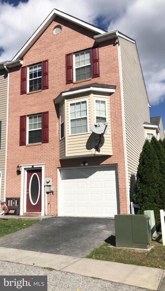 102 Lance St, Ranson, WV 25438