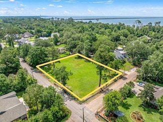 570 Copal St, Mandeville, LA 70448