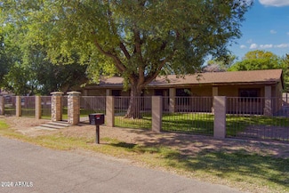 7216 W Country Gables Dr, Peoria, AZ 85381