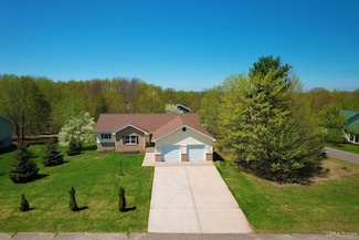 1300 W Sharon Ave, Houghton, MI 49931