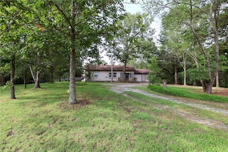 4401 Walnut Grove Ln, Colcord, OK 74338
