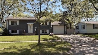 1029 Taylor St, Mount Pleasant, MI 48858