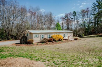 717 Pine Mountain Rd, Hudson, NC 28638