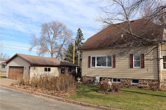 519 W Buckman St, Augusta, WI 54722