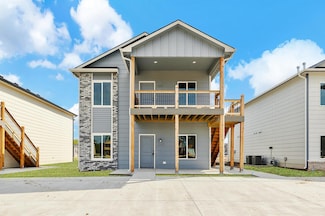 5526-5536 N Bressler Dr, Park City, KS 67219