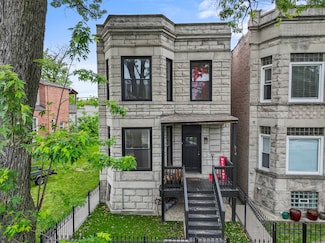 614 N Troy St Unit 1, Chicago, IL 60612