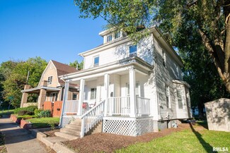 2714 N Prospect Rd, Peoria, IL 61603