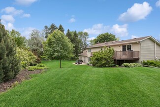 1420 Pioneer Ct, Northfield, MN 55057