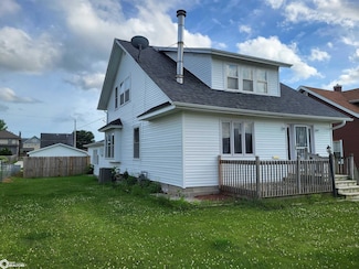 1208 W State St, Marshalltown, IA 50158