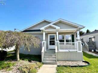 8864 W White Crane Way, Oak Harbor, OH 43449