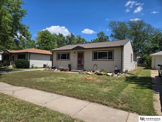 1250 N 55th St, Lincoln, NE 68504