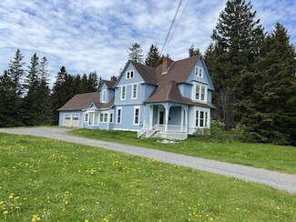 475 Main St, van Buren, ME 04785