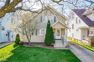 2056 Elbur Ave, Lakewood, OH 44107