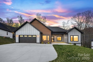 24 Slate Dr Unit 29, Candler, NC 28715