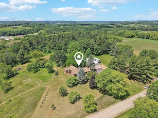 S1431 Coughlin Ct, La Valle, WI 53941