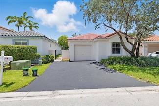 319 NW 74th Way, Plantation, FL 33317