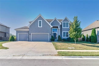 907 Kodiak St, Raymore, MO 64083