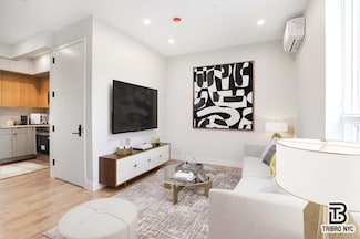 92 Manhattan Ave Unit 3A, Brooklyn, NY 11206