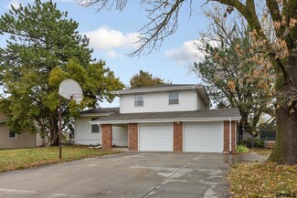 3811 N 112th Ave, Omaha, NE 68164