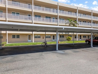 9950 62nd Terrace N Unit 203, Saint Petersburg, FL 33708