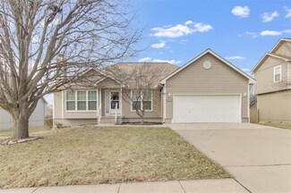 712 Furlong Dr, Raymore, MO 64083