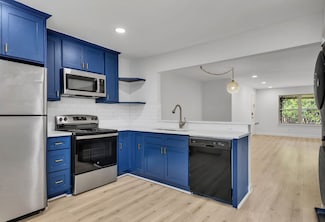 7718 Royal Ln Unit 214, Dallas, TX 75230