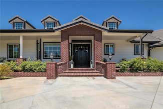 16261 Pineview Rd, Santa Clarita, CA 91387