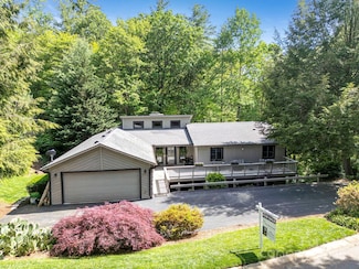 97 Ballantree Dr, Asheville, NC 28803