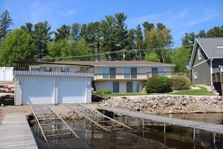 421 River St, Merrimac, WI 53561