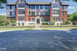701 W Locust St Unit 14, Johnson City, TN 37604