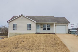 105 W Meramec St, Pacific, MO 63069