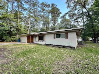 102 Ash Ln, Village Mills, TX 77663
