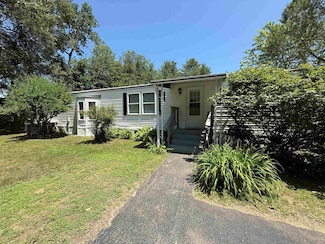 1010 Morways Park, Charlestown, NH 03603