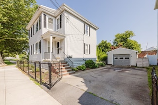 1004 Slade St, Fall River, MA 02724