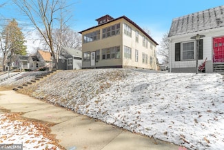 3438 Russell Ave N, Minneapolis, MN 55412