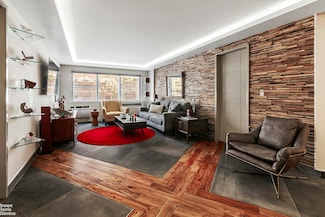 430 W 34th St Unit LH, New York, NY 10001