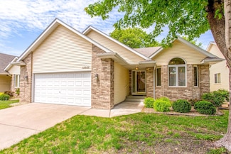 12582 Thrush St NW, Coon Rapids, MN 55448