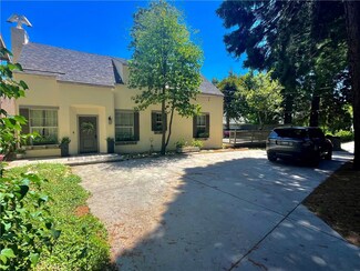 22962 Valley View Dr, Crestline, CA 92325