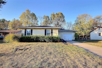 2090 Chief Turtle Ct, Huntington, IN 46750