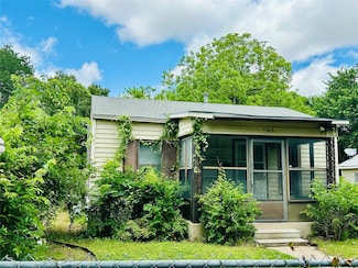 905 E Sycamore St, Denton, TX 76205