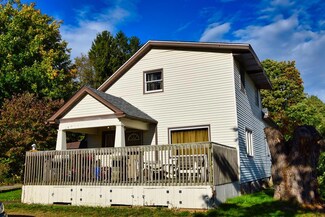 5549 Georgetown Rd, Franklin, PA 16323