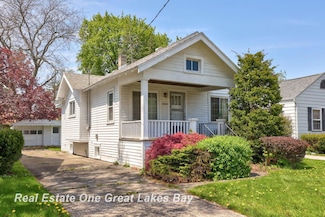 2249 N Clinton St, Saginaw, MI 48602