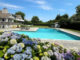 1080 Lands End Rd, Orient, NY 11957