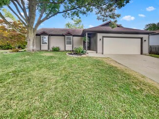 230 Lorraine Blvd, Pickerington, OH 43147