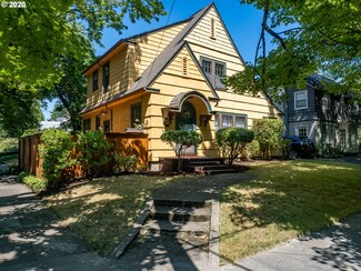 2003 NE Fremont St, Portland, OR 97212