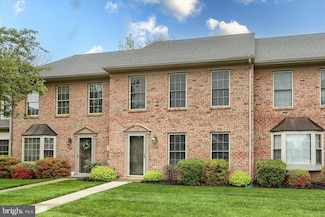 108 Melbourne Ln, Mechanicsburg, PA 17055
